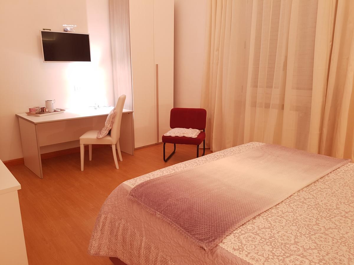 B&B Abatjour - Ambiente Sanificato - Test Antilegionella Assolto フォッジア エクステリア 写真