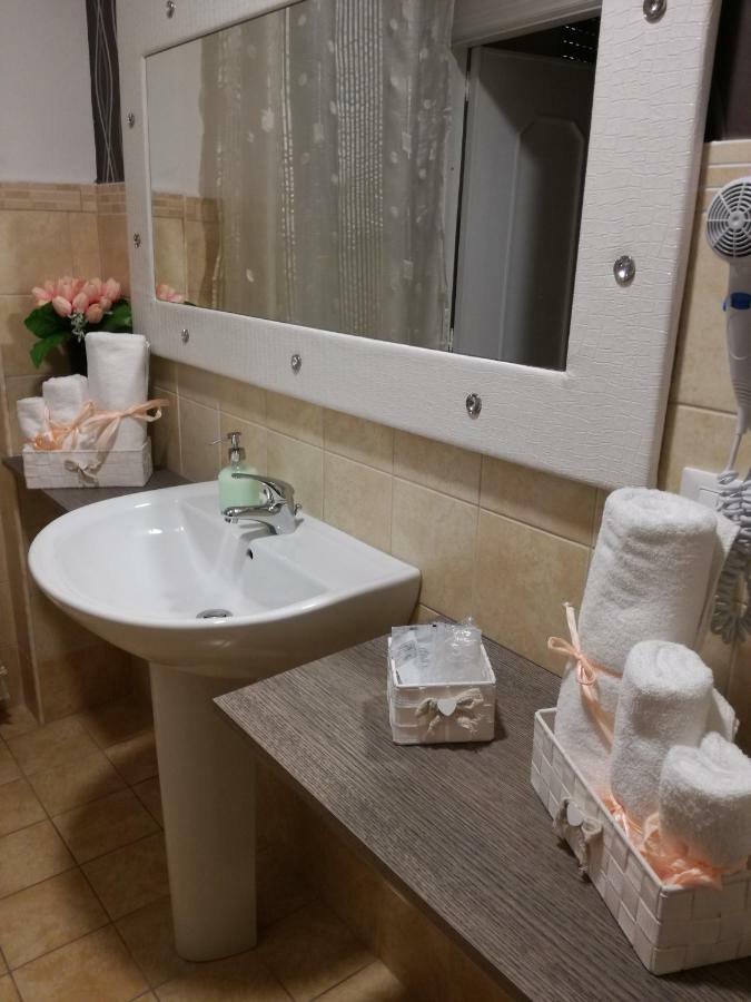 B&B Abatjour - Ambiente Sanificato - Test Antilegionella Assolto フォッジア エクステリア 写真