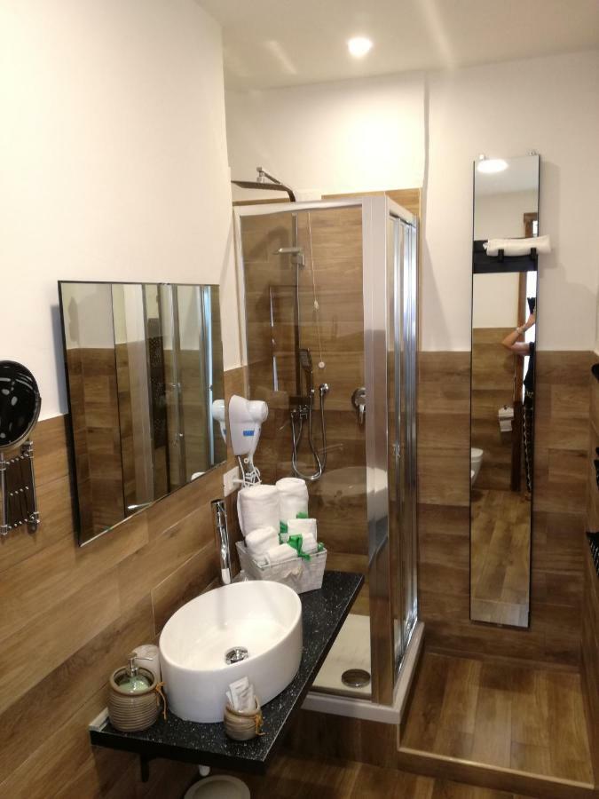 B&B Abatjour - Ambiente Sanificato - Test Antilegionella Assolto フォッジア エクステリア 写真